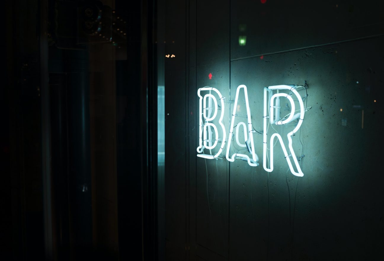 Photo illumination of the bar lettering
